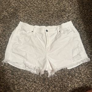 ARIE WHITE DENIM SHORTS